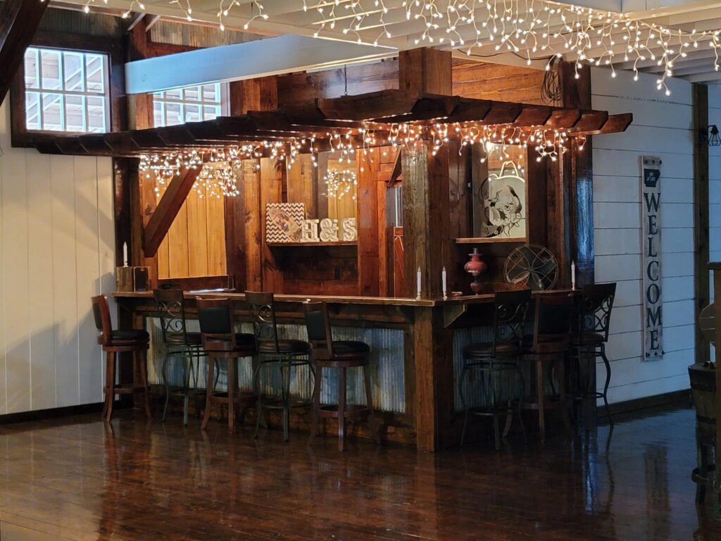 Venue Enchanted Valley Farm in Siloam Springs, AR